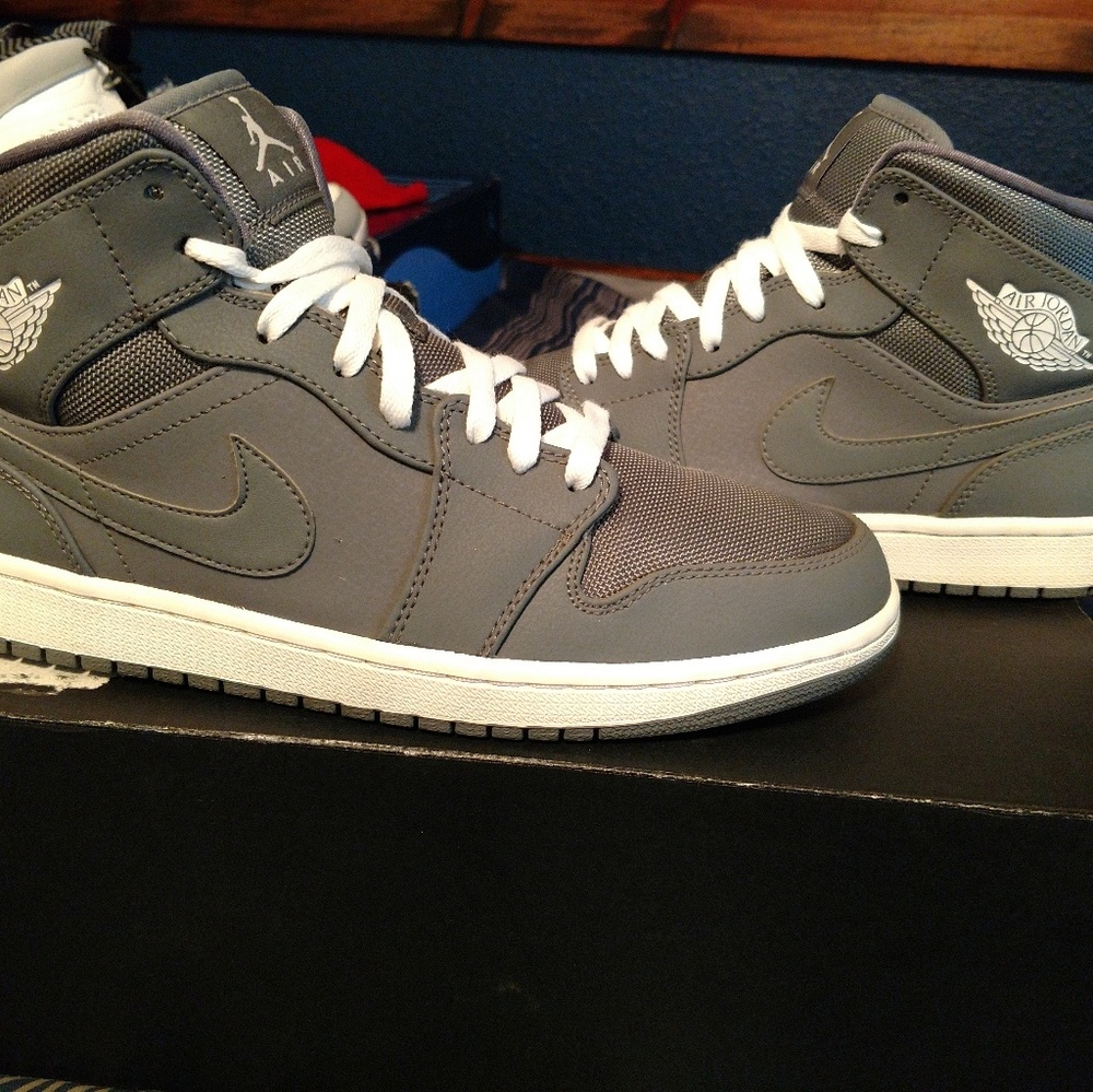 Jordan 1 Cool Grey